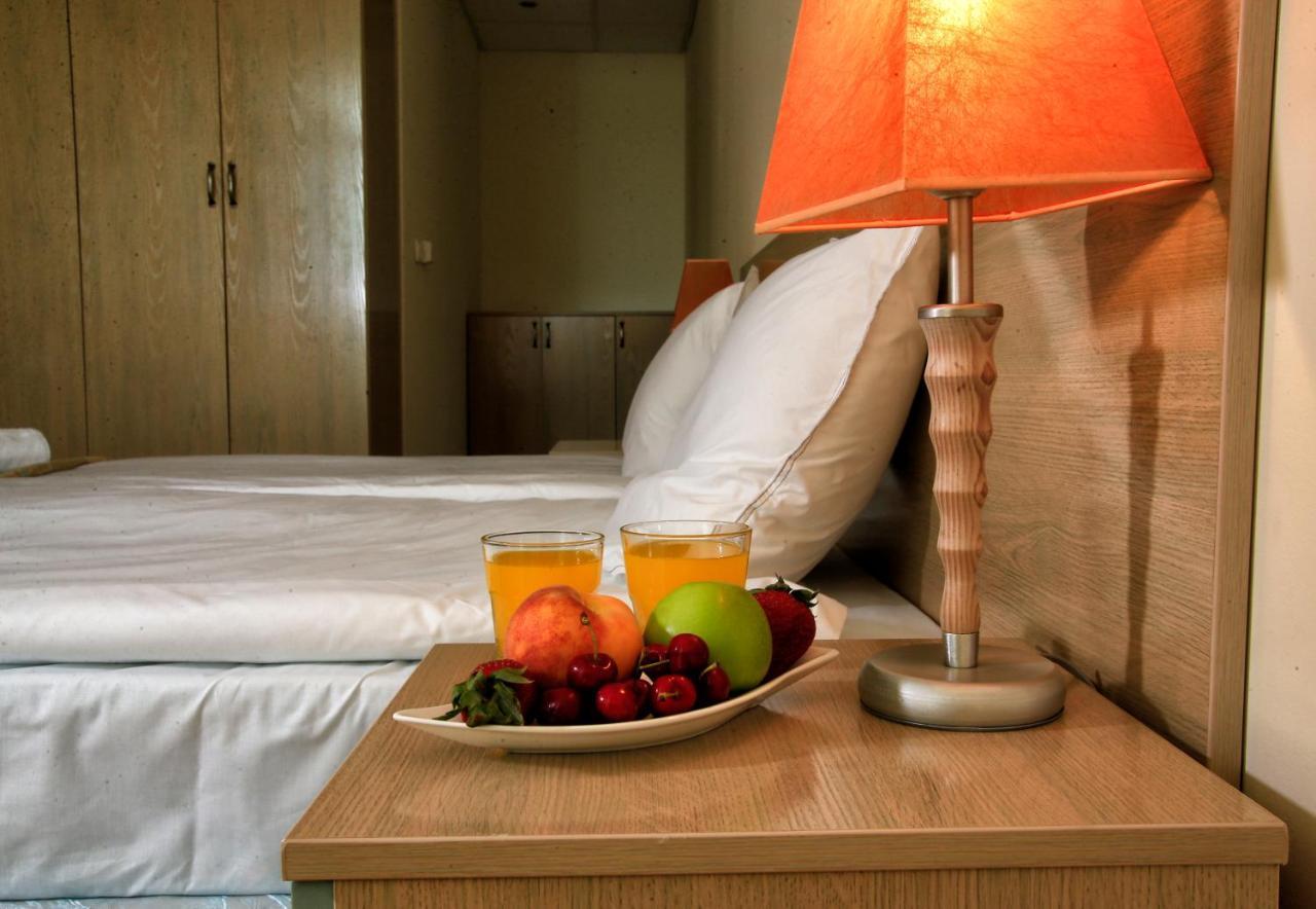 Grand Hotel Oasis Солнечный берег Экстерьер фото